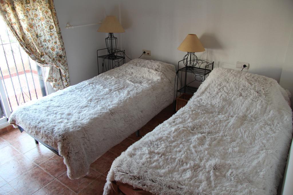 Holiday Home Torre De Pisa Торрев'єха Номер фото